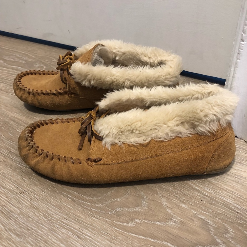Minnie tonka ladies leather slippers size 4